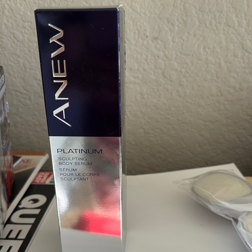 1010101 Platinum Sculpting Body Serum - Silver